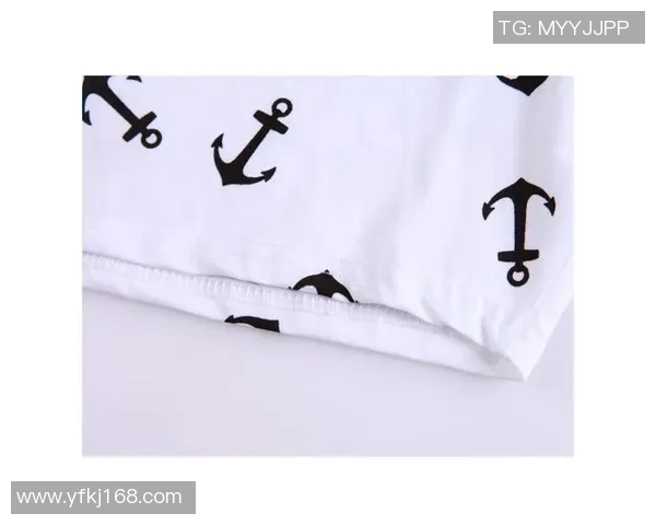 个性十足足球球星涂鸦短袖设计 带你体验运动与时尚的完美结合